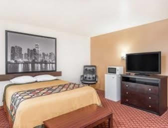 Super 8 By Wyndham 2*
